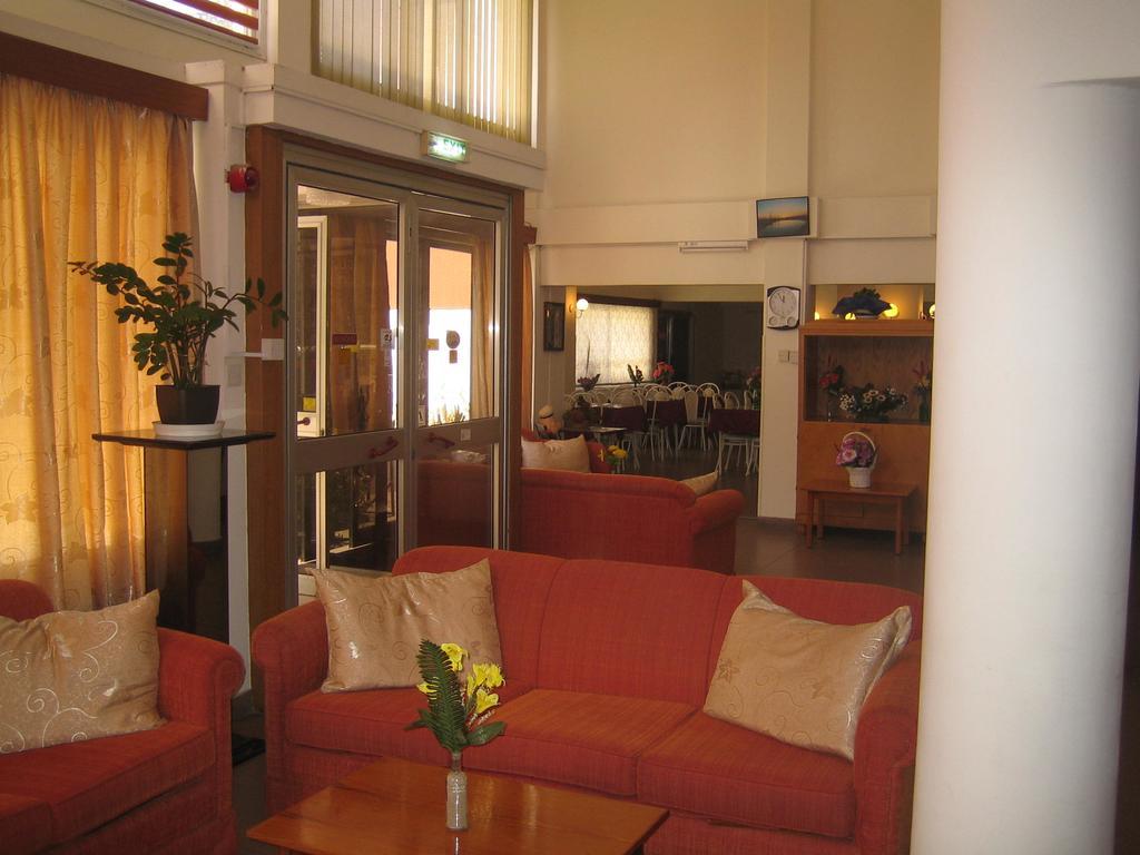 Onisillos Hotel Lárnaca Exterior foto